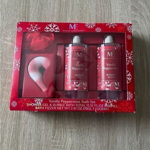 NEW … MODERN EXPRESSIONS  “Vanilla Peppermint” Bath Set